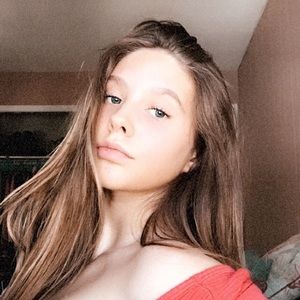 Meet your Posher, Devlyn